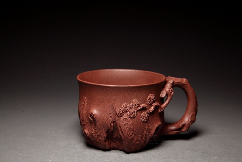 【松樁杯3】 龍山堂 全手工仿生器系列 四號深井底槽青 160cc - 茶壺/茶杯/茶具 - 陶 紫色