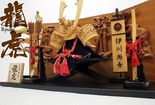 horimasa-kibori 五月人形 木彫り兜ひのき木彫り兜 龍虎 6点セット兜,兜台,弓・太刀,こいのぼり大,幟大,衝立