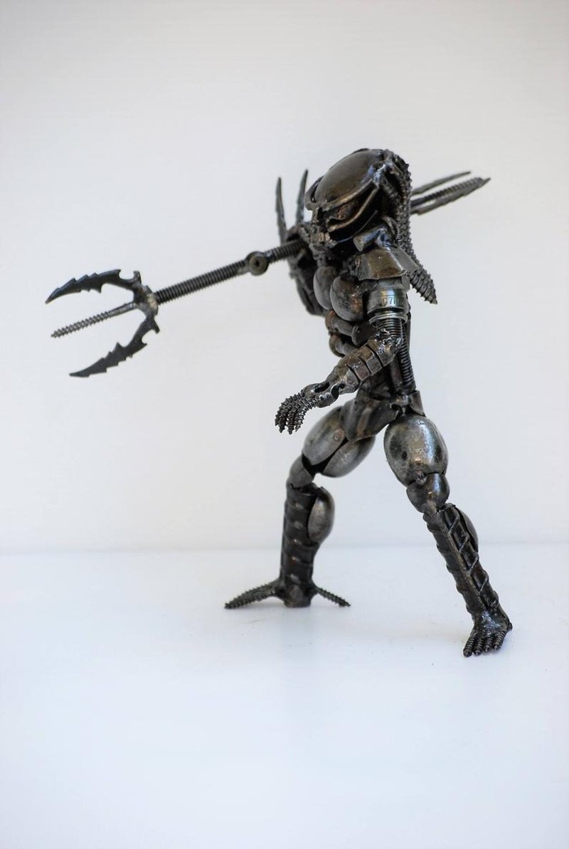 The Hunter SCRAP METAL, Cool gift for him, Cool Birthday Gift, Anniversary gifts - 擺飾/家飾品 - 其他金屬 
