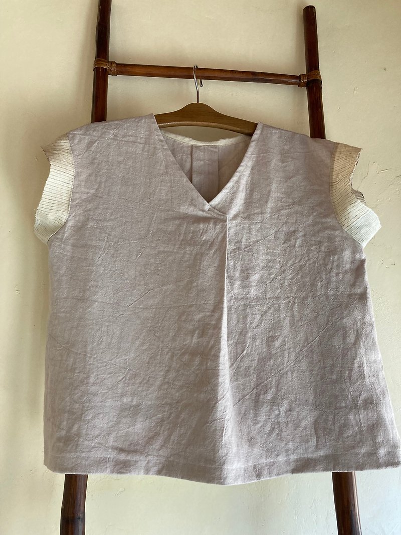 hemp tuck blouse - เสื้อเชิ้ตผู้หญิง - ผ้าฝ้าย/ผ้าลินิน 