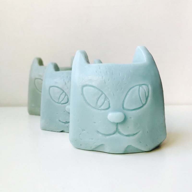 【Spot. Christmas limited] super limited three-dimensional Cat Star handmade soap (1 into) with badges + Christmas simple packaging | exchange gifts | hundred small gift - ผลิตภัณฑ์ล้างมือ - วัสดุอื่นๆ สีแดง