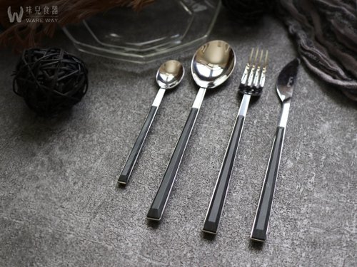 Unique cutlery set, custom silverware set. Spoon,fork,knife. Modern table  decor. - Shop Wood and Epoxy Cutlery & Flatware - Pinkoi