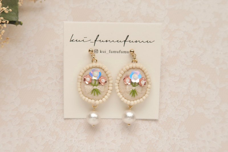 Thread Earrings & Clip-ons Multicolor - pink and blue. Bouquet earring/embroidered Clip-On/kui_fumufumu