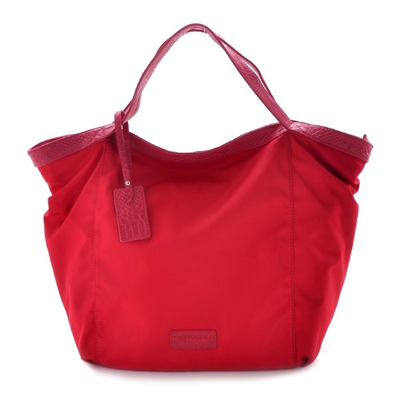 New color debut La Poche Secrete: Travel girl said go light weight package - lightweight nylon _ portable shoulder _ red 1945 - Messenger Bags & Sling Bags - Genuine Leather Red
