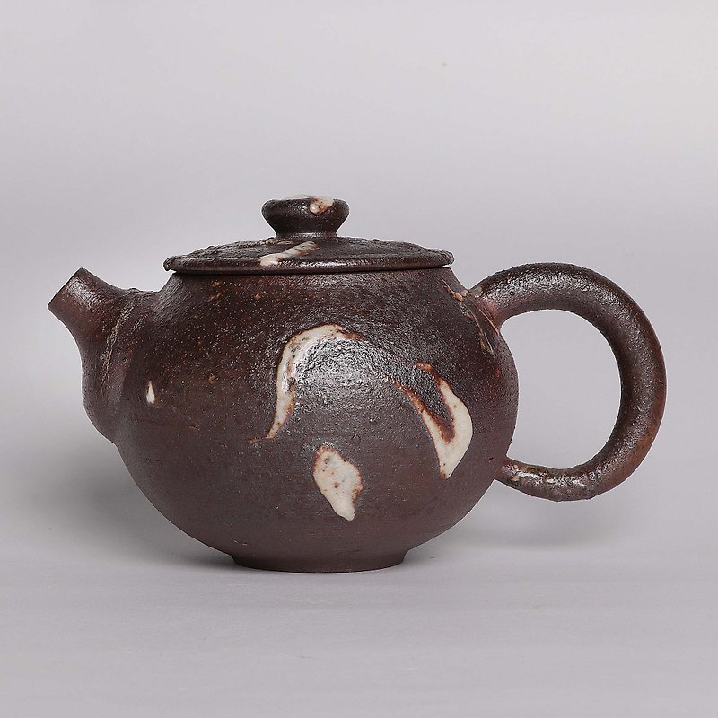 Ming ya kiln l Japanese style Shino line grass after the pot - Teapots & Teacups - Pottery Brown