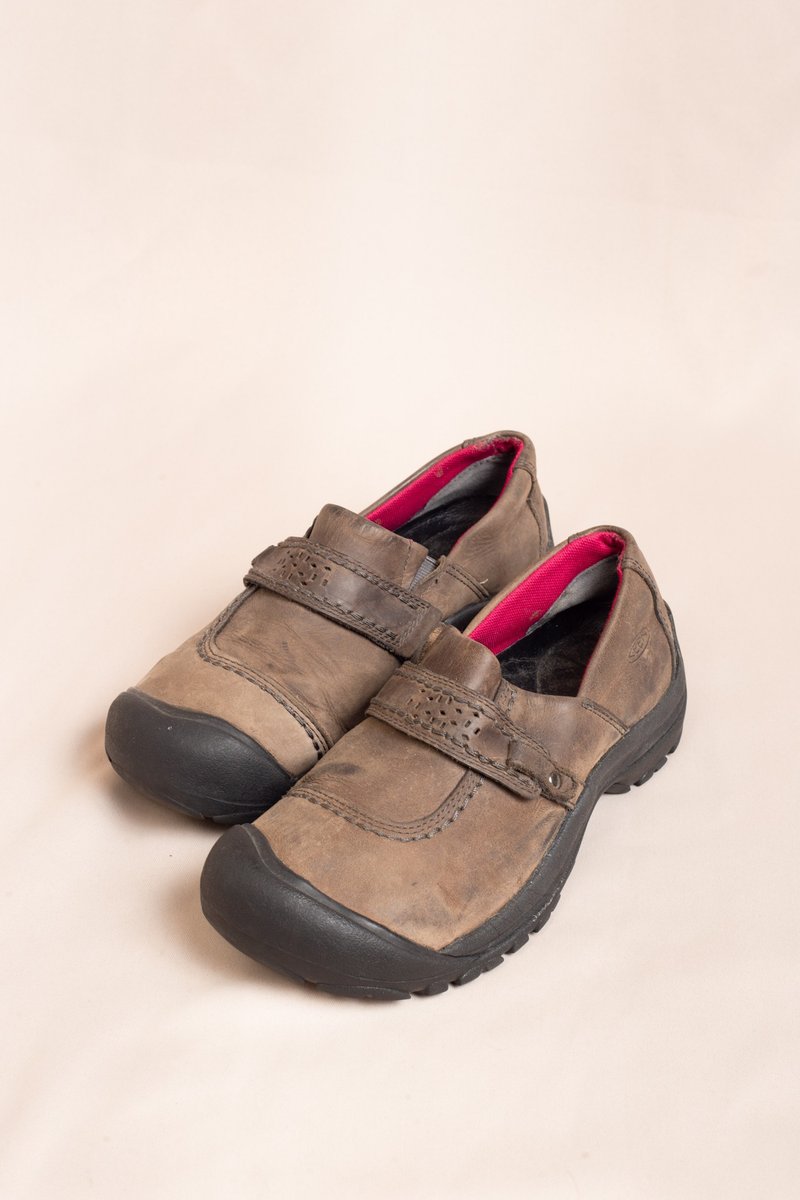 Vintage Keen. Vintage [First Love Sales Office] Hiking Shoes - รองเท้าบัลเลต์ - หนังเทียม 