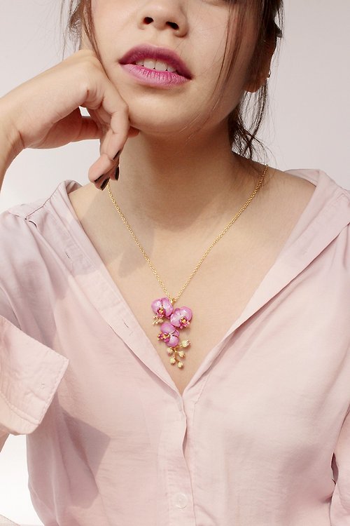 GOODAFTERNINE Phalaen Purple Necklace, Flower Necklace, Purple Flower, Enamel Necklace