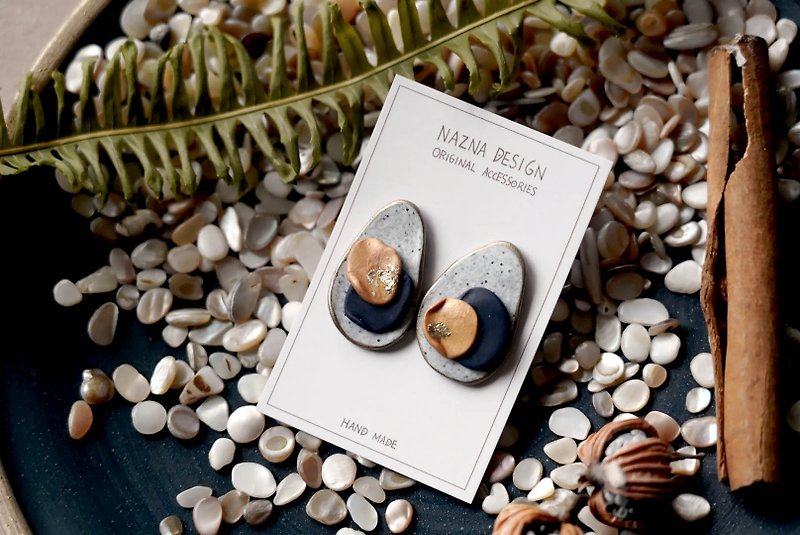 NaznaDesign-Cryogenic Ceramic Handmade Earrings-Vegetable Shell Series-Stone (Changeable Clip) - Earrings & Clip-ons - Pottery Gray
