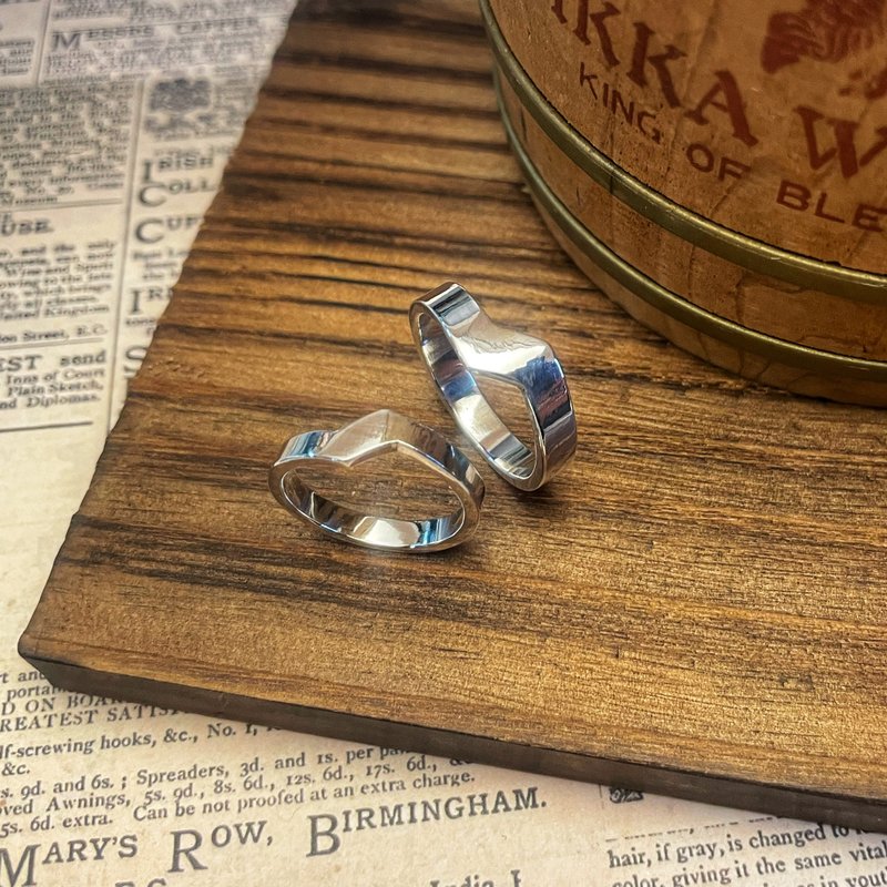 【Rendezvous】Customized handmade sterling silver rings with text on the inner ring for couples - แหวนทั่วไป - เงินแท้ สีเงิน