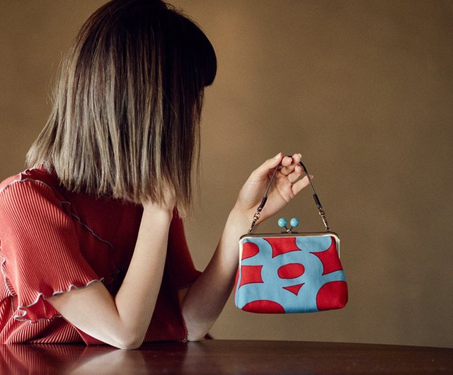 【新品未使用】m.soeur お花がたくさんガマ口バッグ 7寸角型2wayがま口バッグ 小紋工房 0428 和柄 和風 和雑貨
