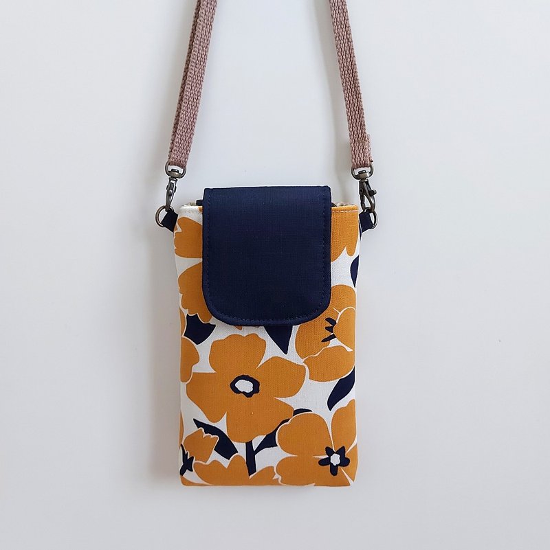 Crossbody/neck mobile phone bag - orange flowers - เคส/ซองมือถือ - ผ้าฝ้าย/ผ้าลินิน 