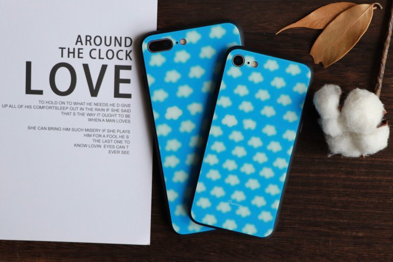 Blue sky and white glass mobile phone case - เคส/ซองมือถือ - แก้ว สีน้ำเงิน