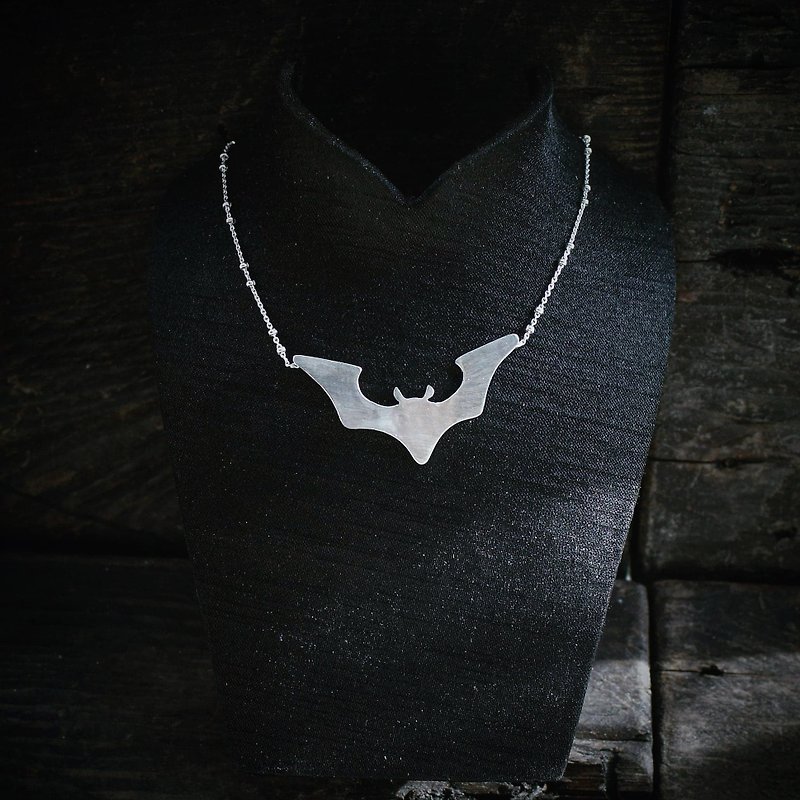 Demon Bat Seal 925 Silver Clavicle Chain - Halloween Tricks 1.5 - สร้อยคอทรง Collar - เงินแท้ สีเงิน