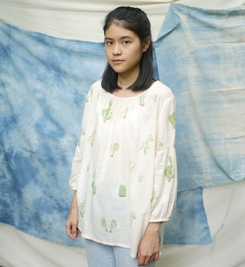 linnil: Cactus blouse / limited printed on soft cotton - Women's Tops - Cotton & Hemp White