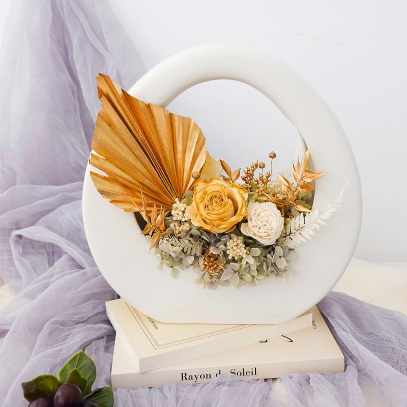 Preserved Flower Characteristic O-shaped Large Basket-Platinum - ช่อดอกไม้แห้ง - พืช/ดอกไม้ สีทอง