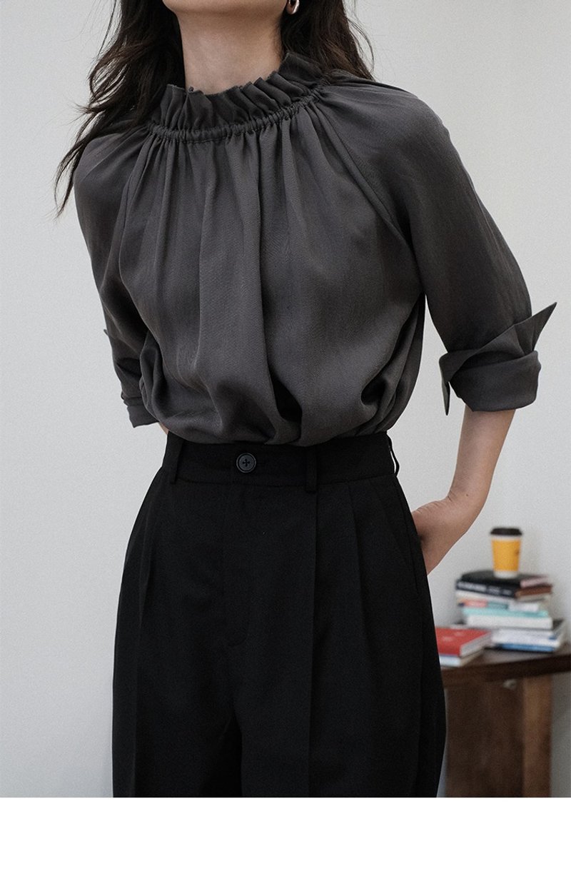 Simple high collar stand collar pleated loose long sleeve shirt blouse - เสื้อเชิ้ตผู้หญิง - วัสดุอื่นๆ 