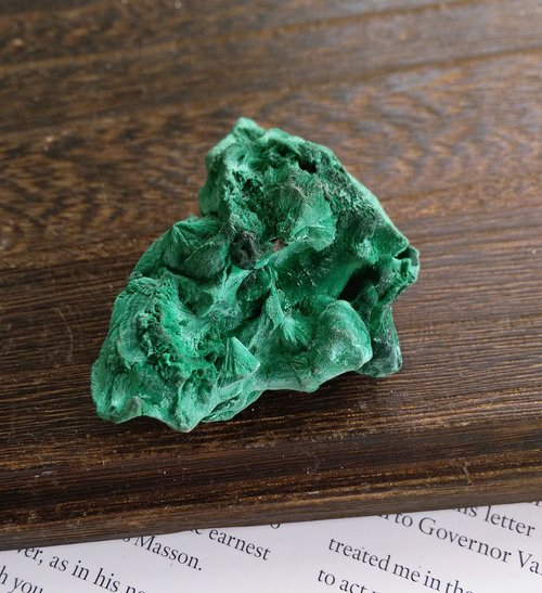 コンゴ産 ベルベットマラカイト原石 コンゴ産マラカイトベルベット石天然鉱石 - ショップ alice-gems