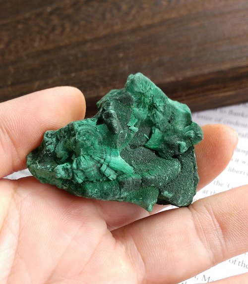 コンゴ産 ベルベットマラカイト原石 コンゴ産マラカイトベルベット石天然鉱石 - ショップ alice-gems