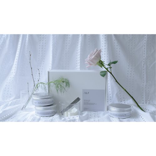 slash and parallel 花束主題 蠟磚禮盒 - 預設組合 / 玫瑰 / 蕨類植物和草 // 黑雪松