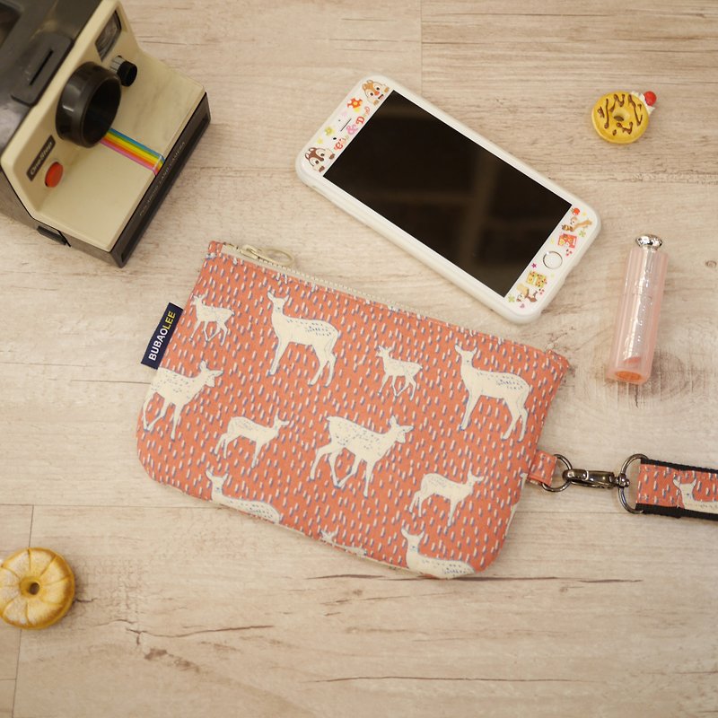 Young woman's handbag │5.5吋 mobile phone exclusive :::: flower deer - กระเป๋าถือ - ผ้าฝ้าย/ผ้าลินิน สึชมพู