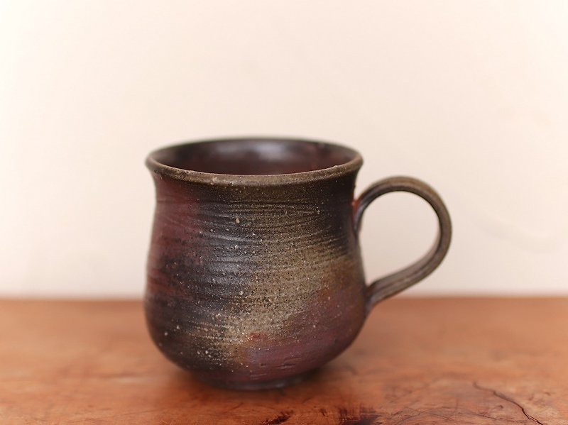 Bizen coffee cup (middle) Rocho eye c 6 - 047 - Mugs - Pottery Brown