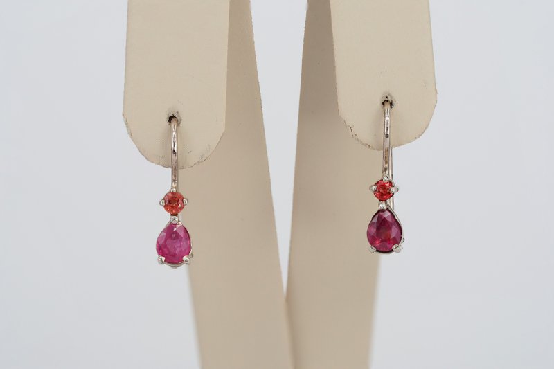 14k gold earrings with sapphires and rubies. - 耳環/耳夾/耳骨夾 - 貴金屬 橘色