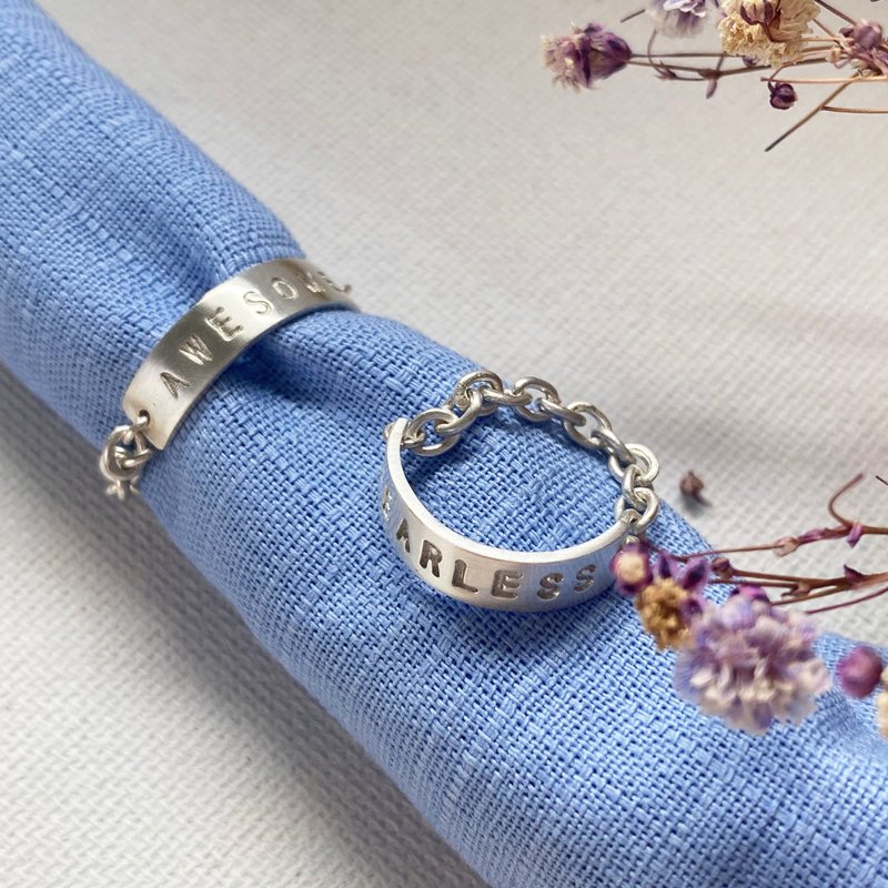 Chain Love - Sterling Silver Ring Customized Engraved Rectangular Silver Medal - แหวนทั่วไป - เงินแท้ สีเงิน