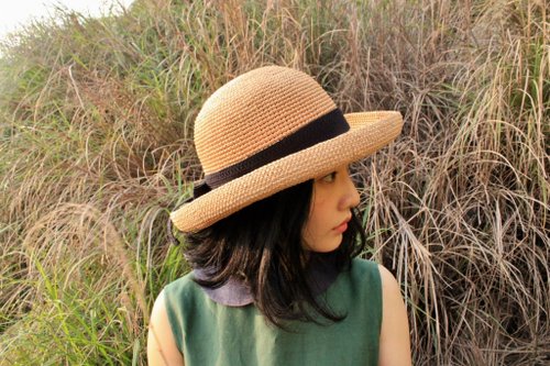 Jessie handwoven straw hat caramel straw chokdee-muakdeedee