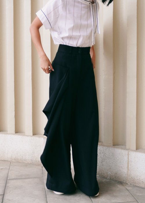 Cool high-waisted butt-high floor-length pants - black#aura pants - Shop  MANICHIACHIA Women's Pants - Pinkoi