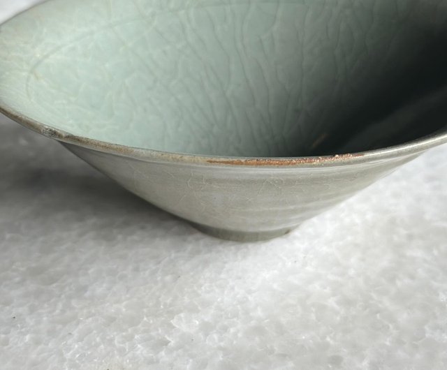 高麗青瓷、平茶碗。無傷、箱。 老件高麗青瓷笠式碗緣金繕豊華vintage｜碗人氣榜- Pinkoi