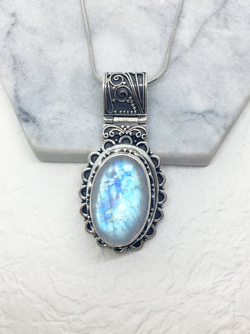 Moonlight stone 925 sterling silver double layer classical design necklace Nepal handmade mosaic production - สร้อยคอ - เครื่องเพชรพลอย สีน้ำเงิน