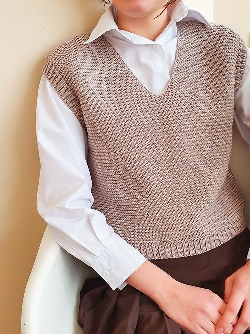 SoksKnitMaster Knit sweater vest, Dark academia style vest, TO ORDER