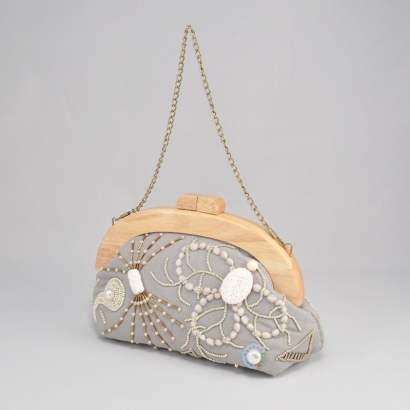 statement purse with wood frame, one of a kind handbag, gray handbag - กระเป๋าถือ - ผ้าฝ้าย/ผ้าลินิน สีเทา