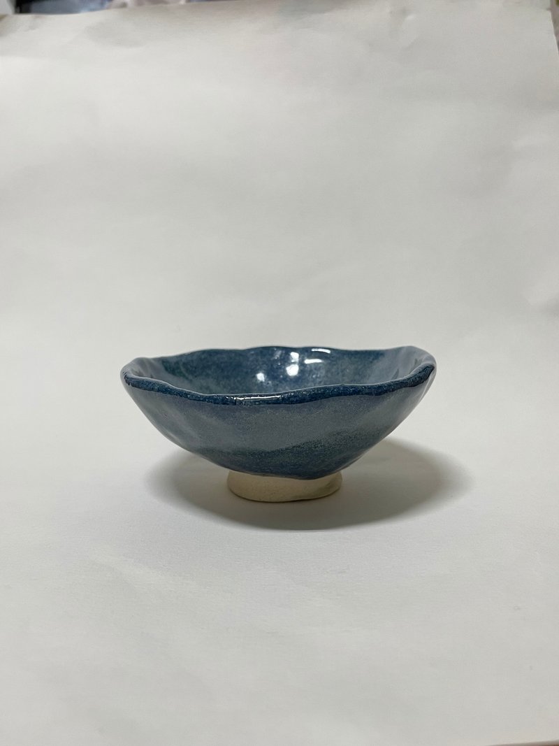 手捏海參釉飯碗 - 碗 - 陶 藍色
