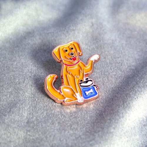 MukLing Byproducts Hang Dog Enamel Pin – Gift for Climbers and Boulderers – 攀巖針 – 등반 クライミング