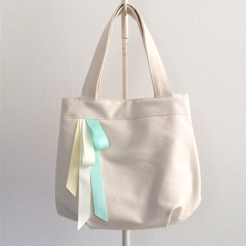 Triple Candy Color Ribbon Round Tote Bag Generate Rint × Mint - กระเป๋าถือ - ผ้าฝ้าย/ผ้าลินิน สีน้ำเงิน