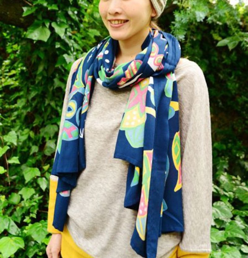 あらかじめ注文された中南米の木の花のスカーフ/ショール（3色）ISAP7305 - スカーフ - シルク・絹 多色