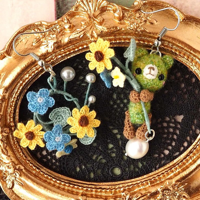 【Earrings/ear clips】Embroidery Thread/Crochet/Sunflower/Bouquet/Bear/Wreath - ต่างหู - งานปัก สีเหลือง