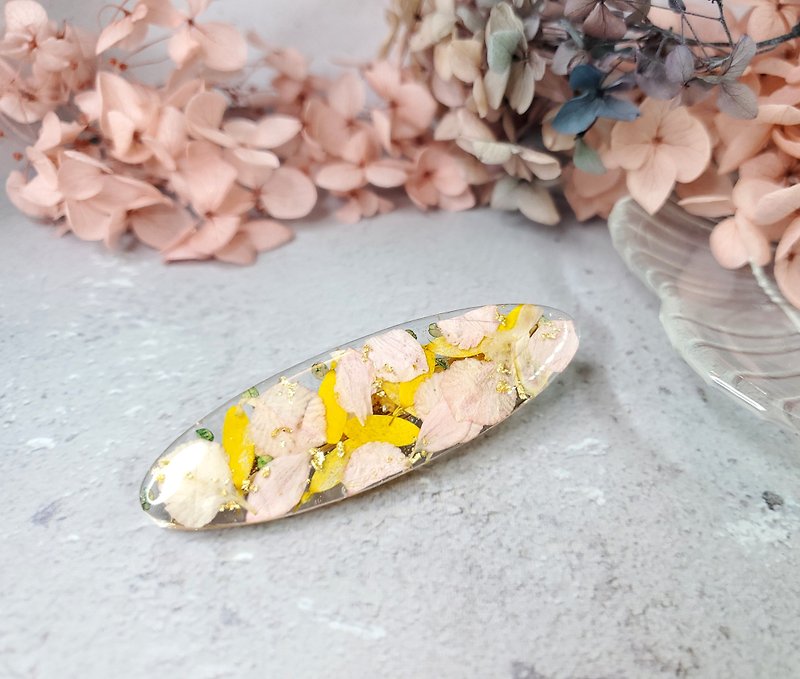 Flowers Swirling Pressed Flower Resin Hairpin Yellow and Pink - Hair Accessories - Resin Pink