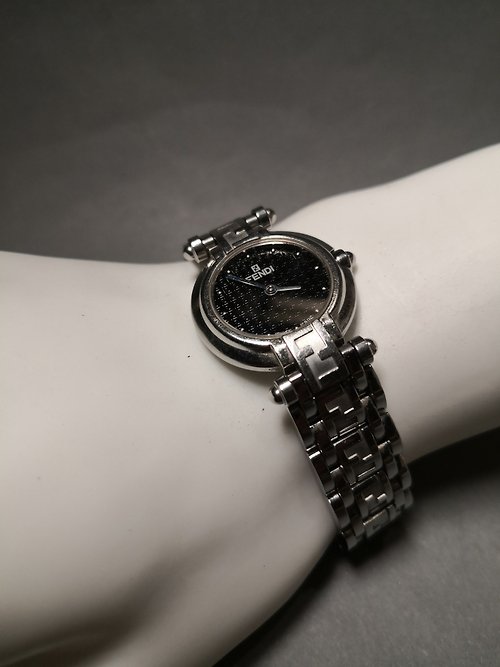 SAGW Share a good watch (限時特價)復古時尚Fendi 芬迪手錶 /石英錶/女士錶