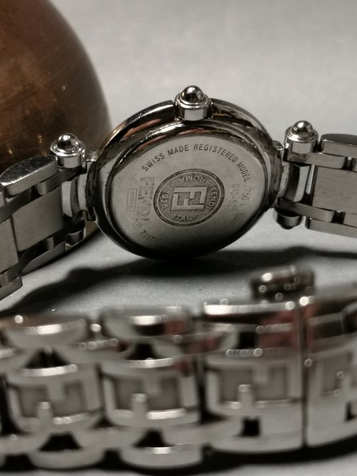 期間限定特価】レトロファッションフェンディ FENDI 腕時計/クォーツ時計/レディース腕時計 - ショップ SAGW Share a good  watch 腕時計 - Pinkoi
