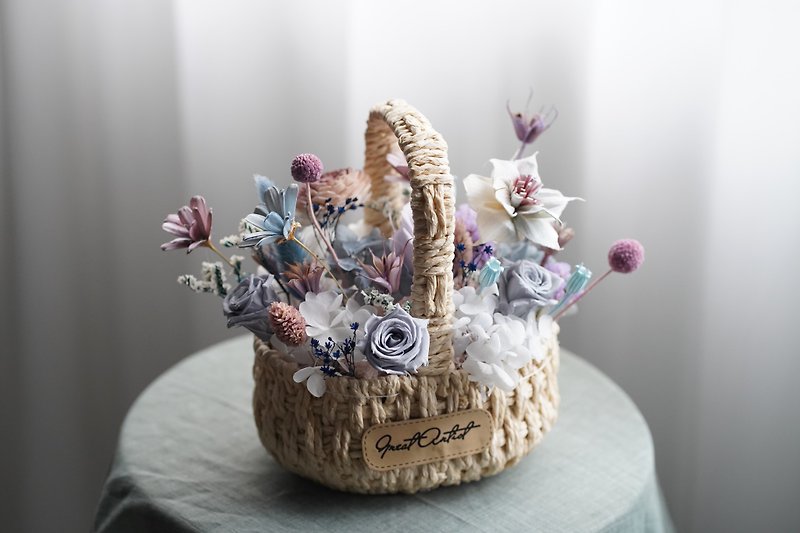 Indigo Elf Eternal Dry Flower Basket - ช่อดอกไม้แห้ง - พืช/ดอกไม้ สีน้ำเงิน