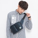 男の子オートバイバッグバックパックウエストバッグクロスボディチェストバッグ二重使用静寂 - ダークブルー