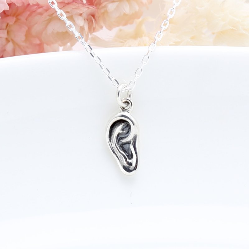 【Angel & Me】Anatomical Ear s925 sterling silver necklace Birthday gift - สร้อยคอ - เงินแท้ สีเงิน