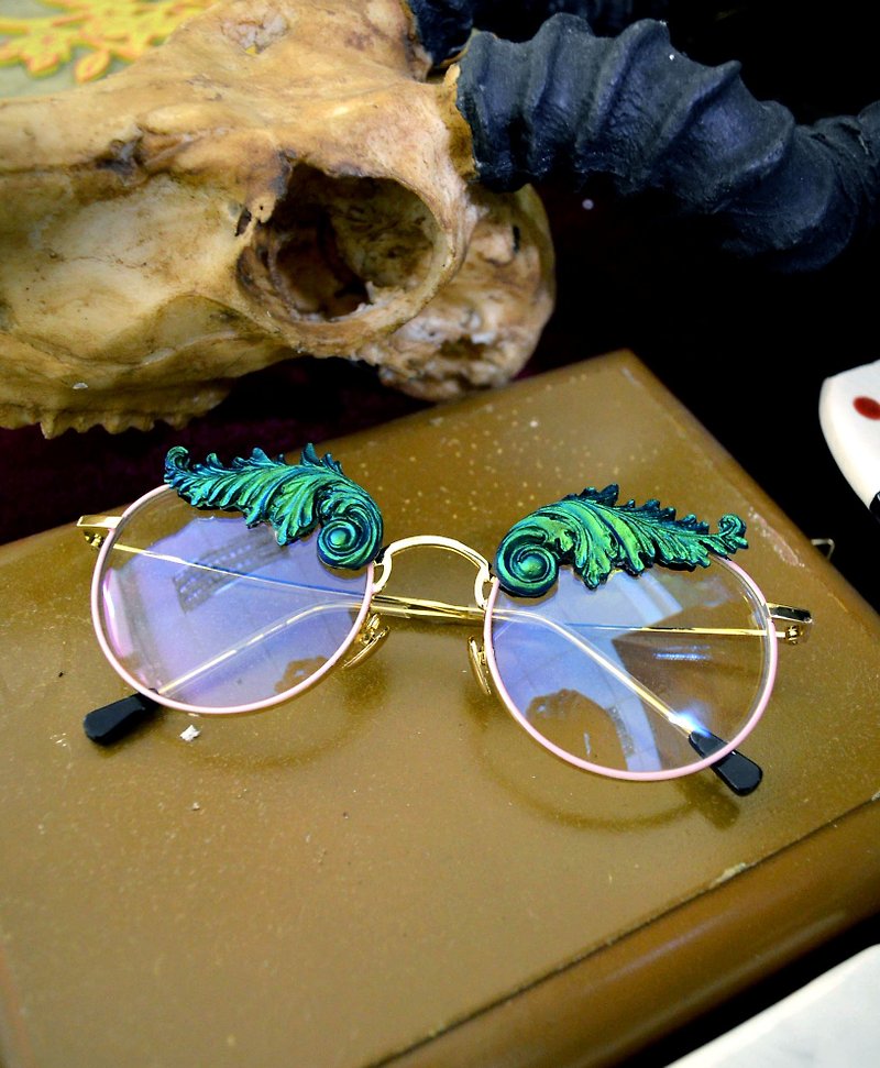 Blue-green Symphony Baroque Carved Gold Flat Glasses High-quality HD Transparent Plastic Lenses - กรอบแว่นตา - โลหะ สีทอง