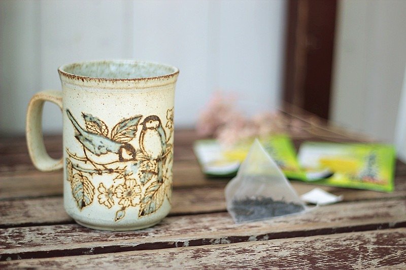 [グッドデイフェチ]イギリスのスコットランドヴィンテージ手塗り陶器マグ - マグカップ - 陶器 ゴールド