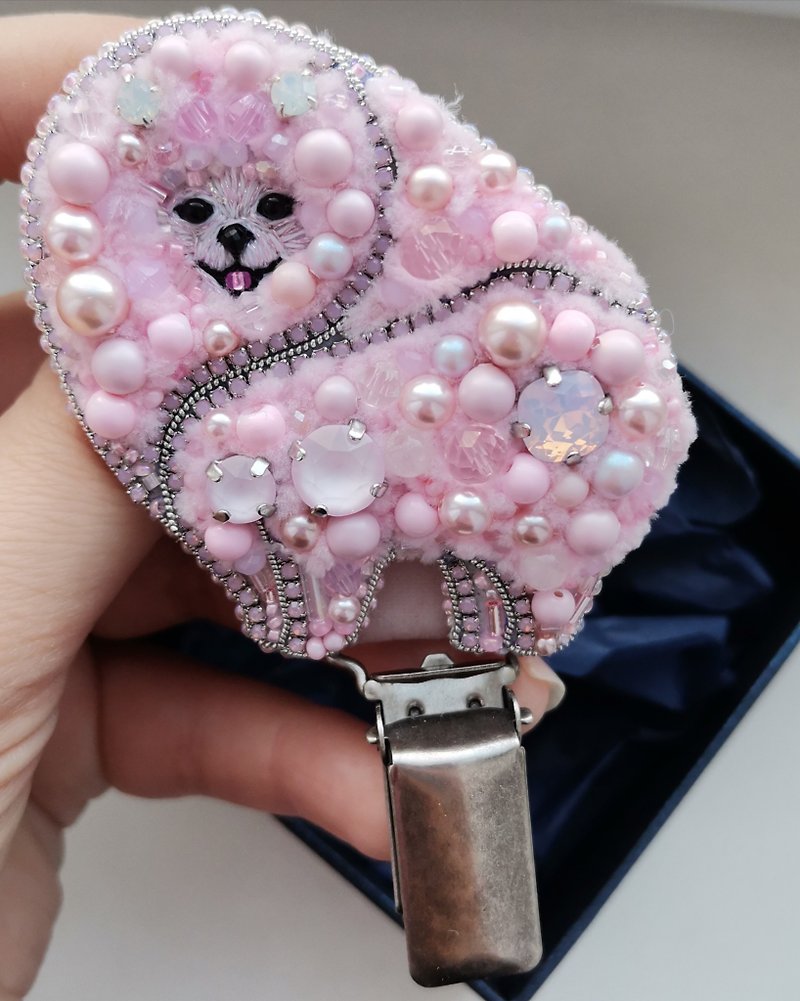 Pink pomeranian jewelry brooch, dog show number clip, pet portrait - Brooches - Glass Pink