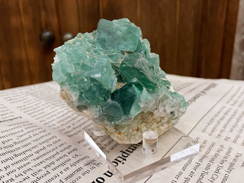 能量擺件 𤯵石原礦 晶簇 原石 擴香招財消磁 - 擺飾/家飾品 - 水晶 綠色