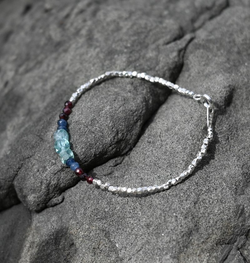 Nebula. Natural Stone, sapphire, red Stone 925 sterling silver thin bracelet creativity - สร้อยข้อมือ - เครื่องเพชรพลอย หลากหลายสี