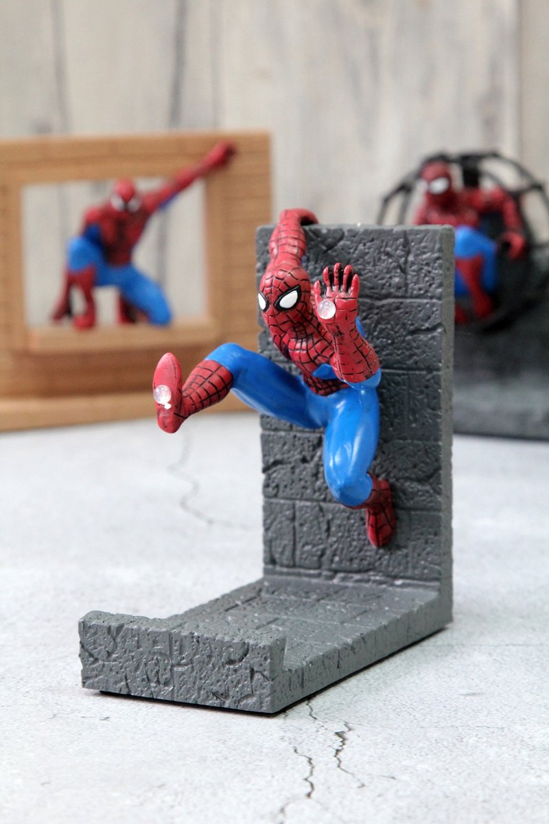 Japan Magnets Marvel Series Red Spider-Man Shaped Mobile Phone Holder/Mobile Phone Holder/Tablet Holder - Phone Stands & Dust Plugs - Resin Gray